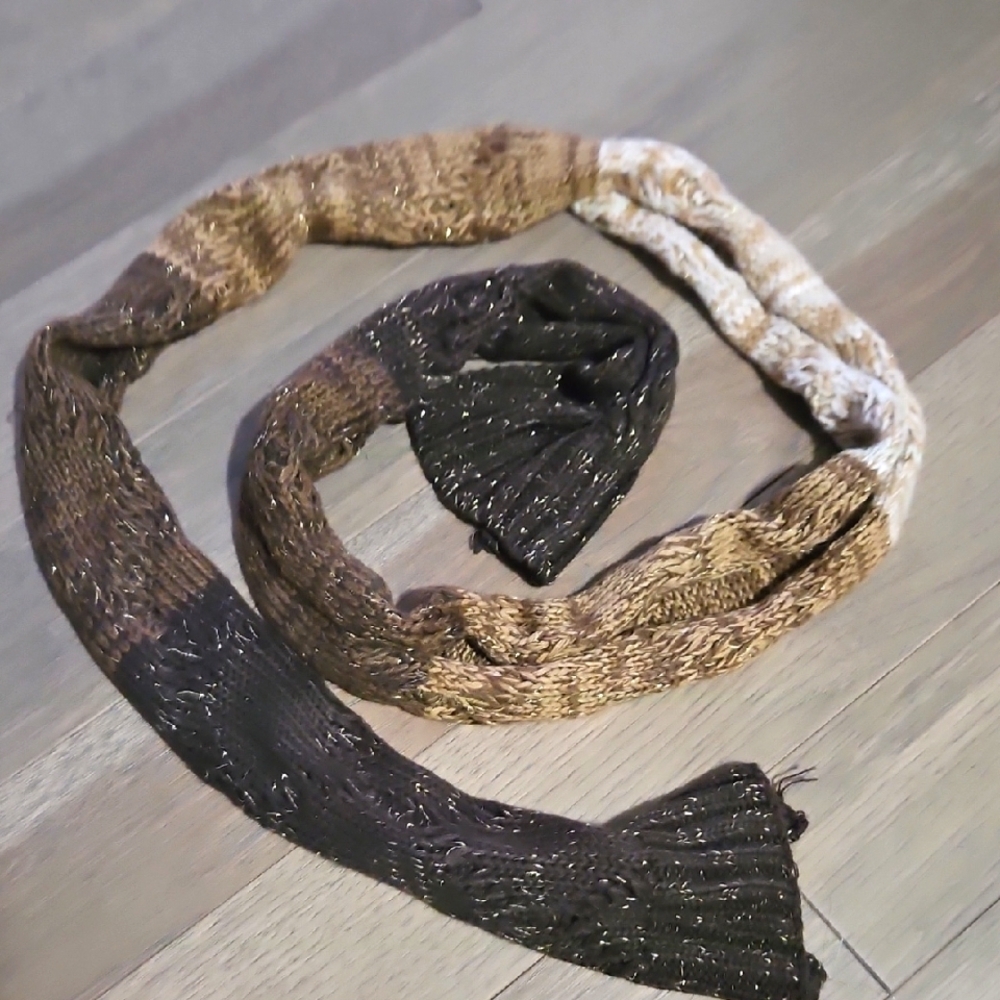 Elegant Multicolor Knit Scarf